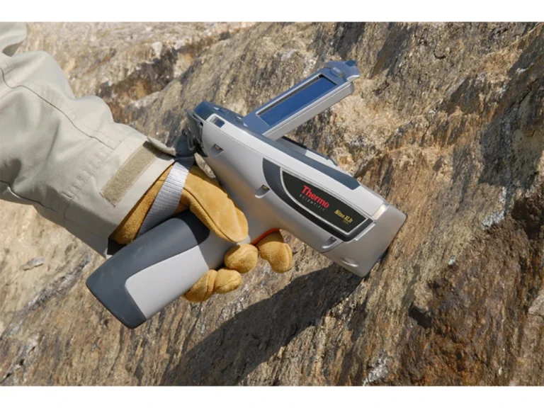 What Are XRF ICP Differences in Precious Metals Analysis?